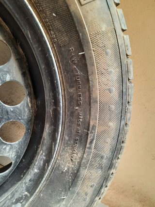 Rueda opel zafiro año 2000