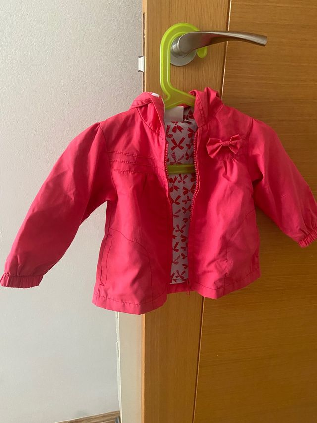 Chaqueta de entretiempo. 6 meses. Niña