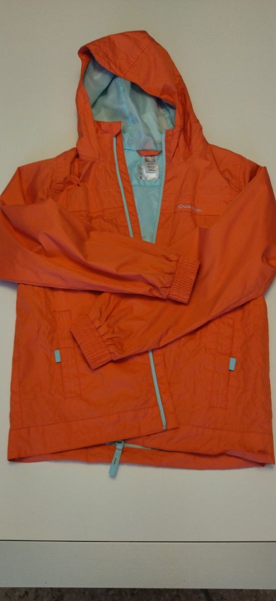 Giubbino tipo kway Quechua taglia 12 anni
