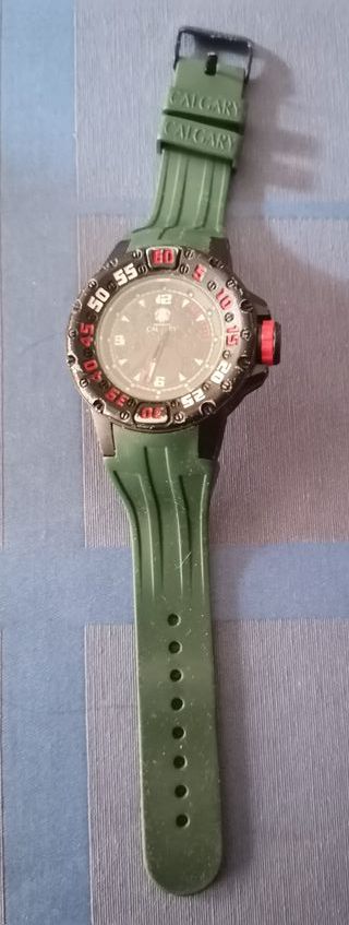 Reloj verde