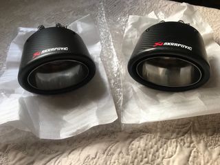 2 Colas de escape ovaladas carbono mate akrapovic