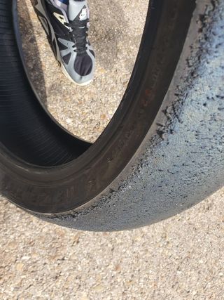 Juego neumáticos slick circuito