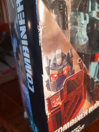 Transformers combiner wars hot spot