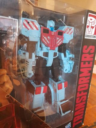 Transformers combiner wars hot spot