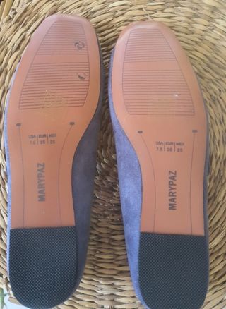 Sapatos rasos Mary Jane azul acizentado.