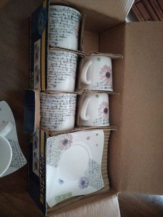 Set 6 tazzine mai usate