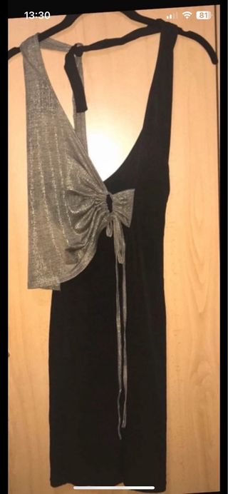 Lote de vestidos y zapatos