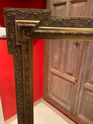 Marco Antiguo en Pan de Oro