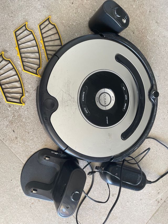 Roomba irobot modello 555