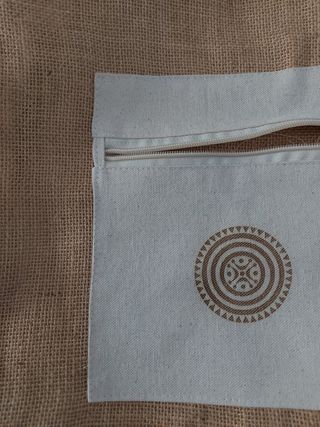 Mochila hecha a mano de rafia