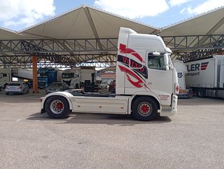 Camión volvo 460 eev