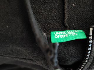 Sudadera mujer marca Benetton.