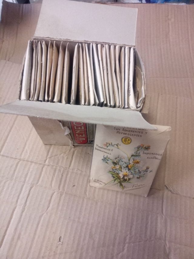 caja entera maquillaje antiguo