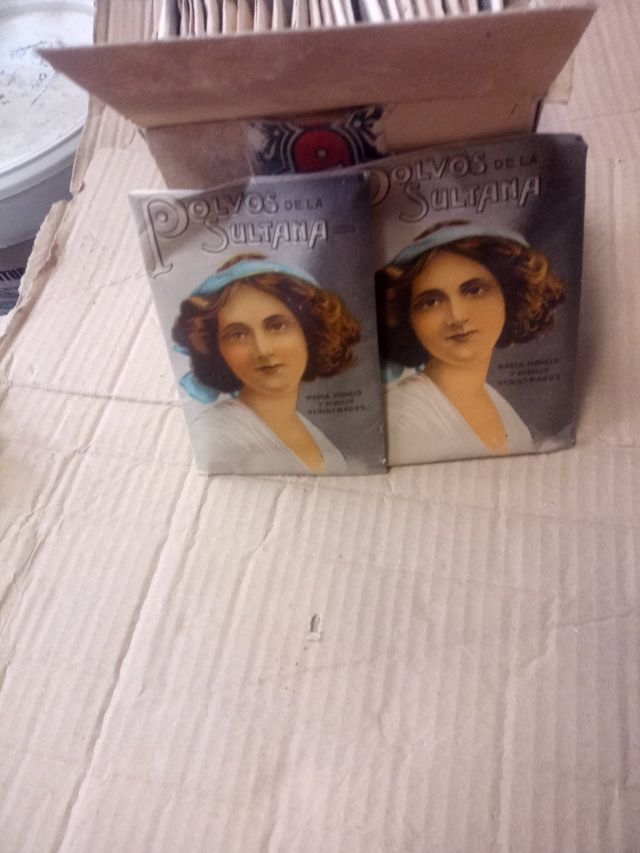 caja entera maquillaje antiguo