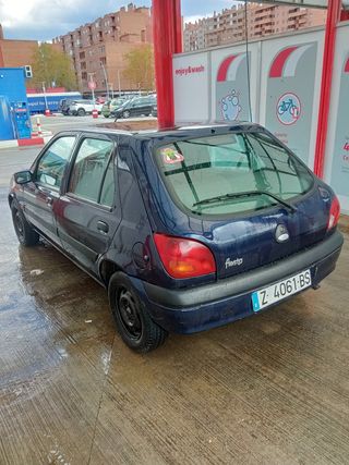 Ford Fiesta 2000