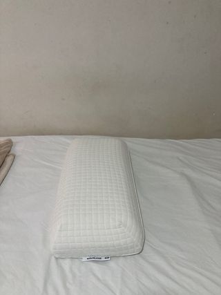 Cama individual doble y Mesa escritorio