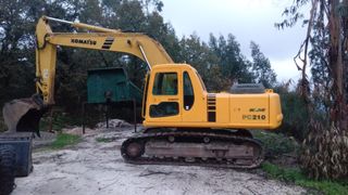 Excavadora komatsu pc 210