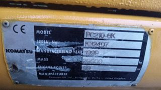 Excavadora komatsu pc 210