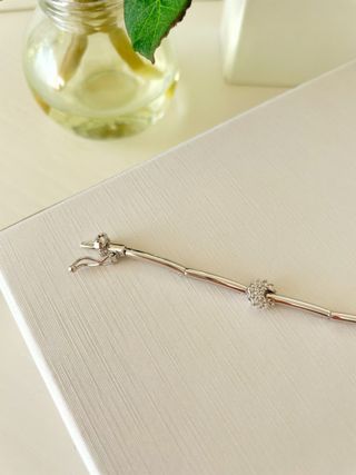 Pulsera oro blanco 750 mm. con orlas diamantes