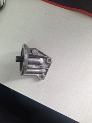 Soporte filtro de aceite Seat 600