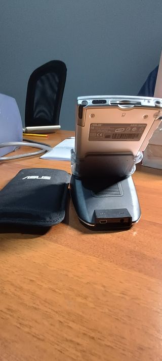PALMARE PC ASUS SERIE A600