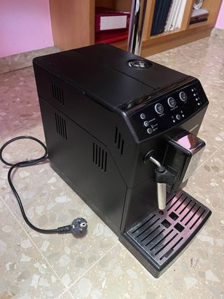 Cafetera automatica philips HD8827.
