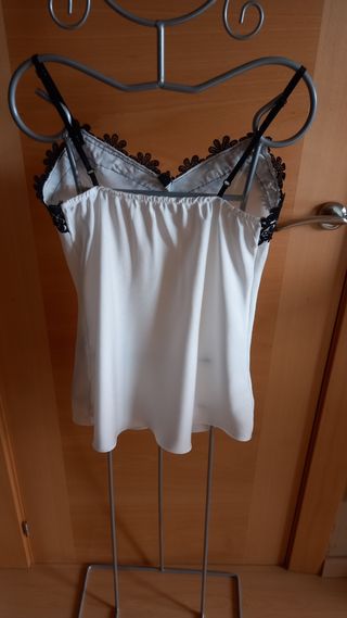 Blusa lencera .