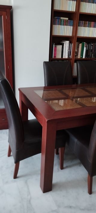 Mesa comedor extensible y 6 sillas