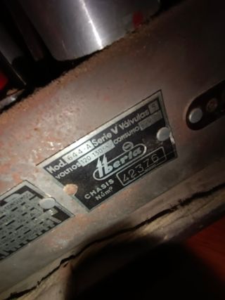 Radio antigua Iberia modelo mensajero 644a 1954