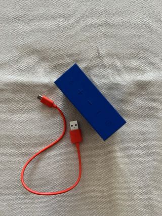 Altavoz mini bluetooth JBL