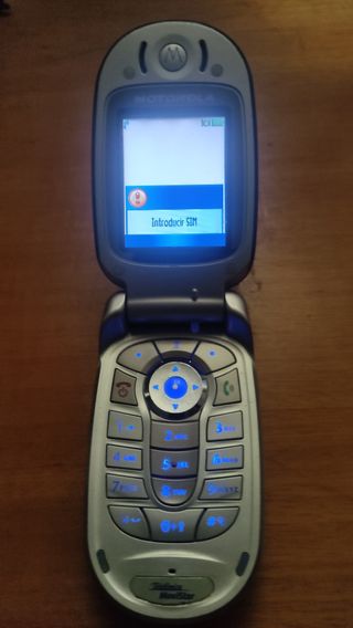 Móvil Motorola V535