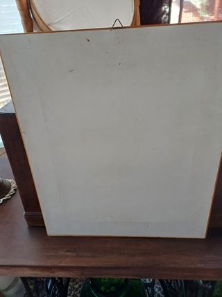 Quadro con stampa e vetro. 