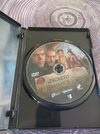 DVD El secreto de los hermanos Grimm