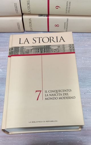 LA STORIA Biblioteca di Repubblica 2004
