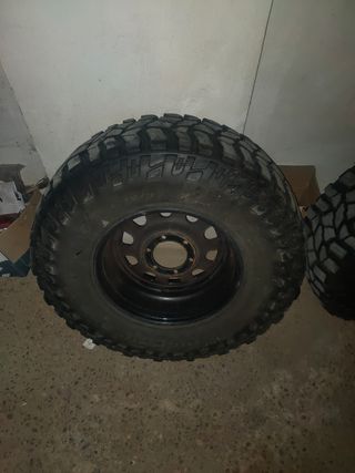 Llanta y neumatico 285/75r16
