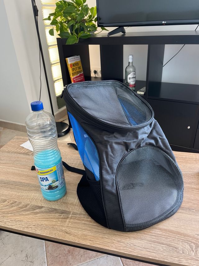 Vendo mochila para mascota (perro o gato)