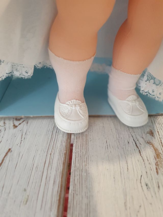 Antigua muñeca de comunión EDA