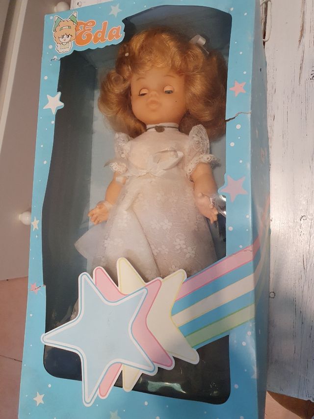 Antigua muñeca de comunión EDA
