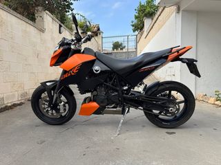 KTM DUKE 690
