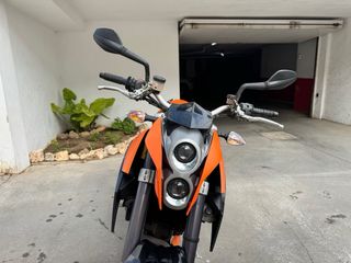 KTM DUKE 690