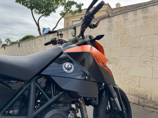 KTM DUKE 690