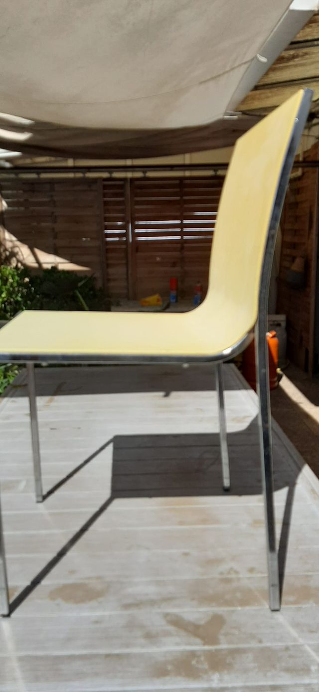 Cuatro sillas comedor