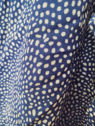 mono largo azul de lunares blancos