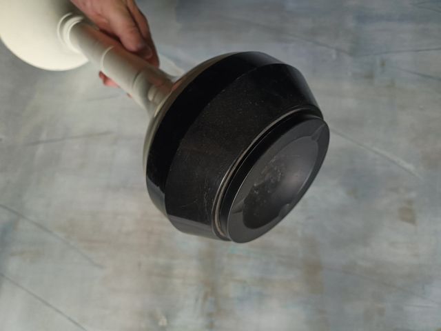 Cenicero de pie space age