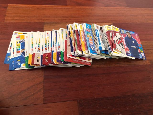 160 carte da calcio dal 22 al 23