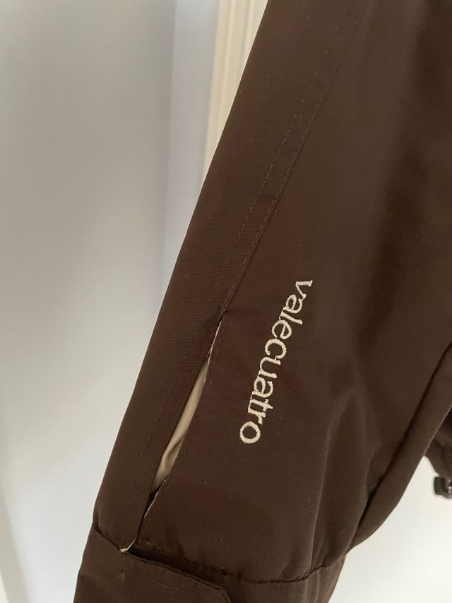 Cazadora Valecuatro marrón nueva
