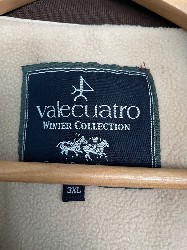 Cazadora Valecuatro marrón nueva