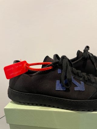 Off-White Sneakers