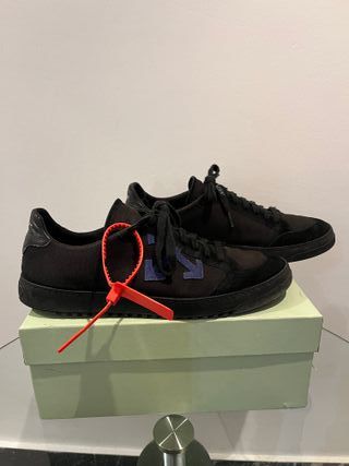 Off-White Sneakers