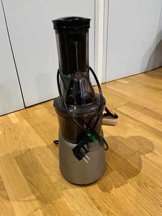 Licuadora Imetec SuccoVivo modelo N1201